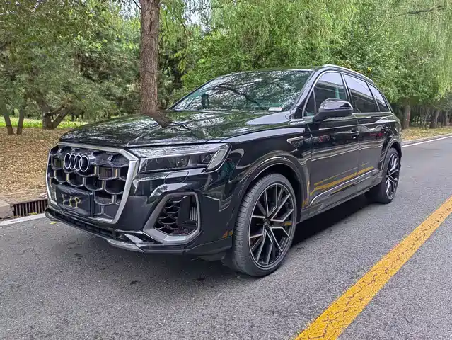 Audi Audi Q7