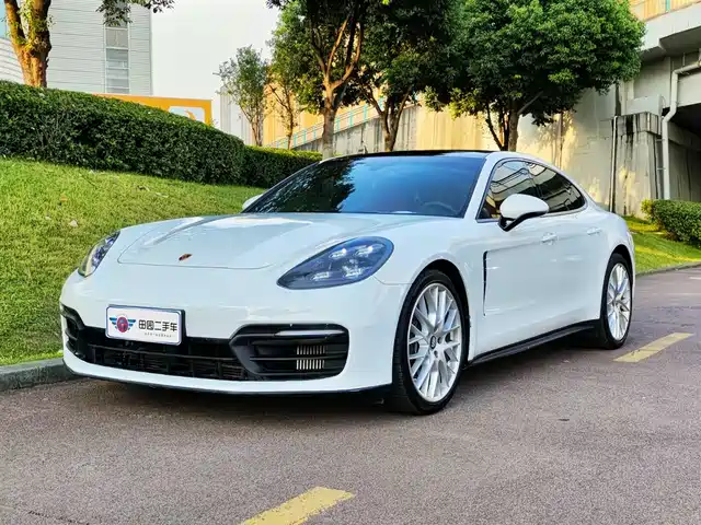 Porsche Panamera 2020