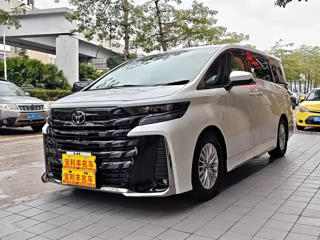 Toyota Vellfire 2025