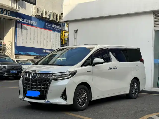 Toyota Alphard 2021