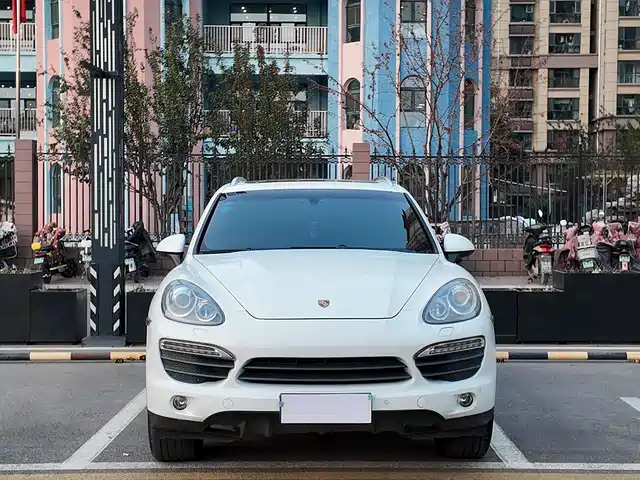 Porsche Cayenne 2010