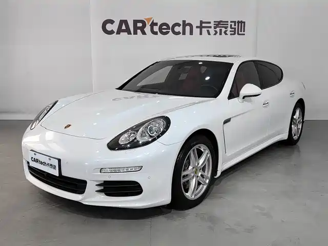 Porsche Panamera 2013