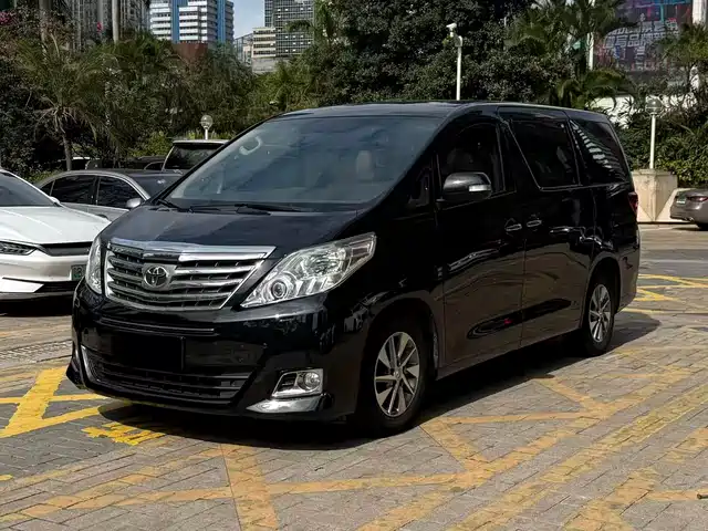 Toyota Alphard 2012