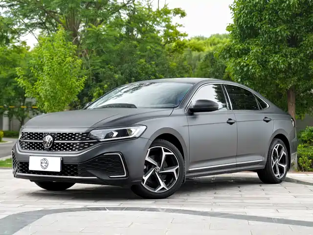 Volkswagen Passat 2023