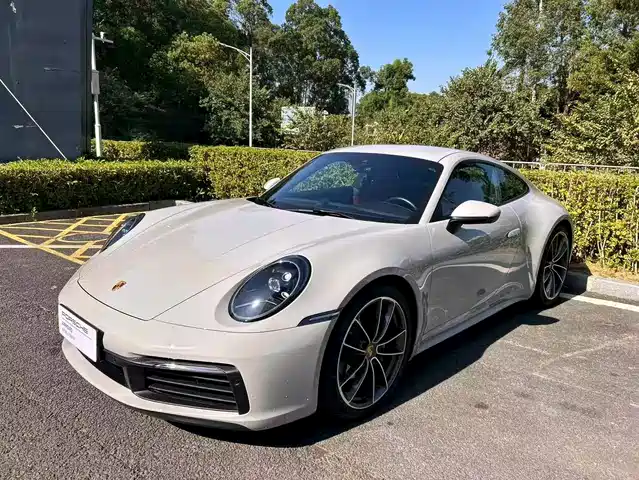 Porsche Porsche 911 2022
