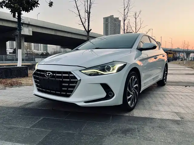Hyundai Elantra 2019