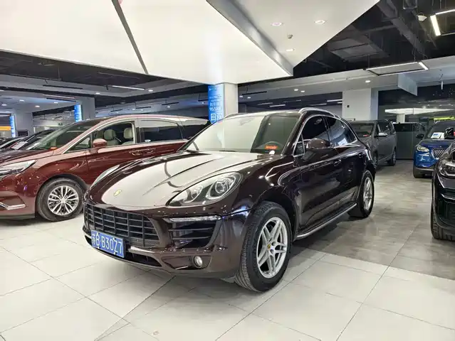 Porsche Macan 2015