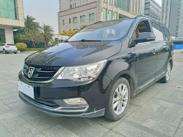 Baojun Baojun 730 2016