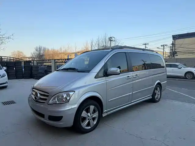 Mercedes-Benz Viano 2013
