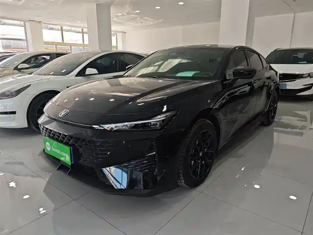 Changan Changan UNI-V 2025