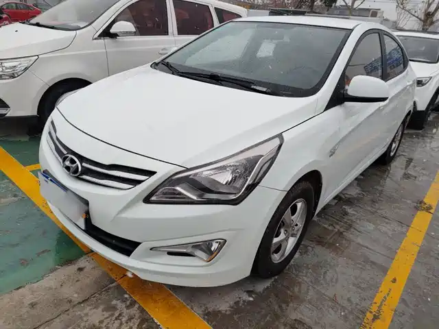 Hyundai Verna