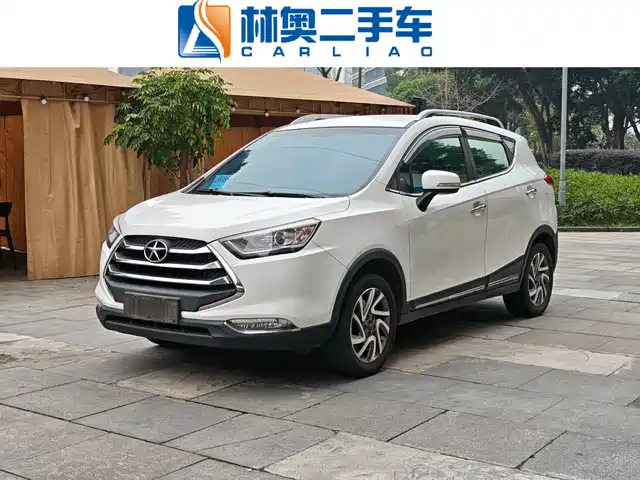 JAC Motors Refine S3 2015