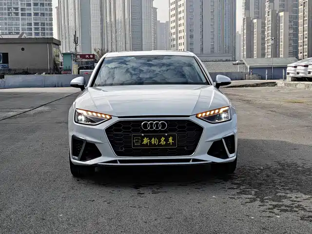 Audi Audi A4L 2021