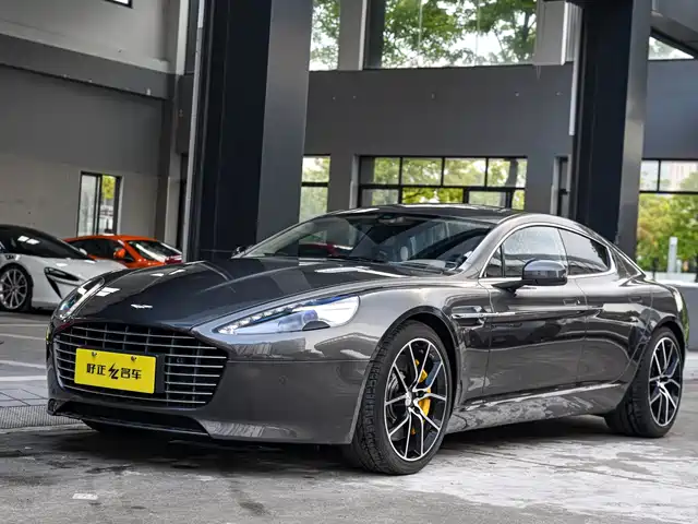 Aston Martin Rapide 2014