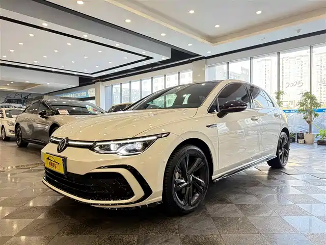 Volkswagen Golf 2022