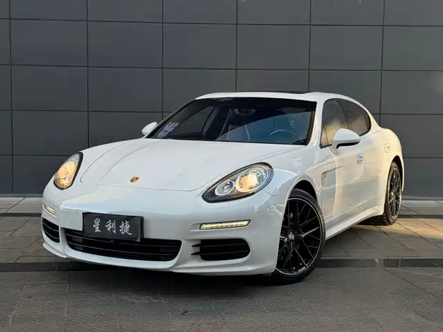 Porsche Panamera 2014