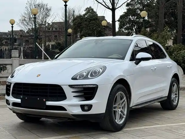 Porsche Macan 2015