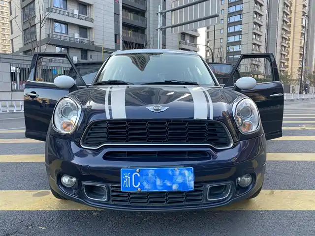 MINI MINI COUNTRYMAN 2012