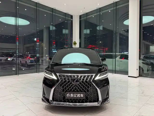 Lexus Lexus LM 2023