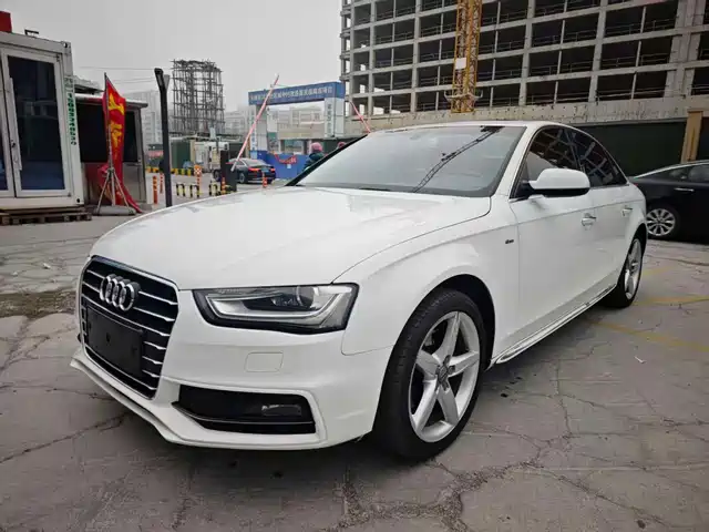 Audi Audi A4L 2015