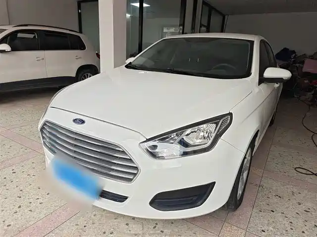 Ford Ford Escort 2019