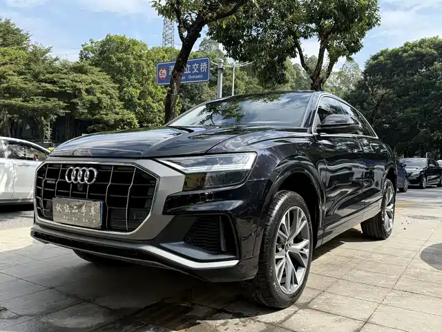 Audi Audi Q8