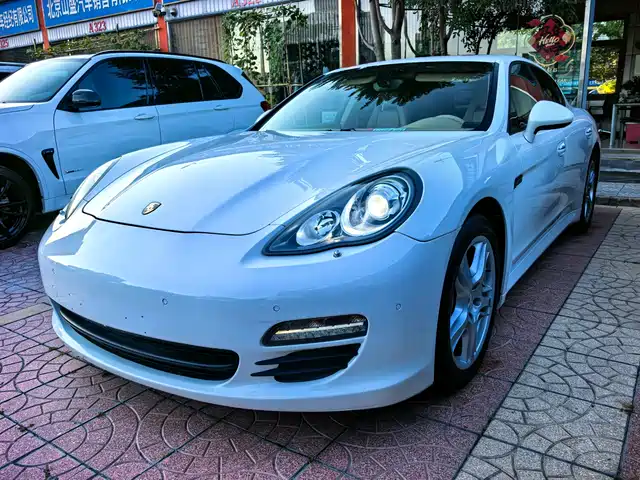 Porsche Panamera 2010