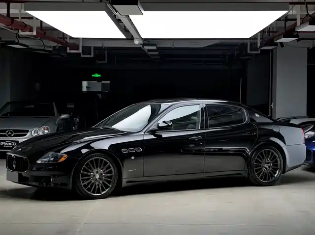 Maserati Quattroporte 2010