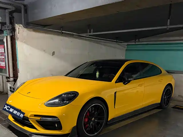 Porsche Panamera 2019