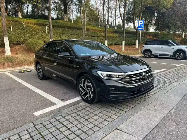 Volkswagen Sagitar 2022