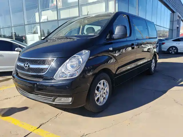 Hyundai H-1 Grand Starex 2010