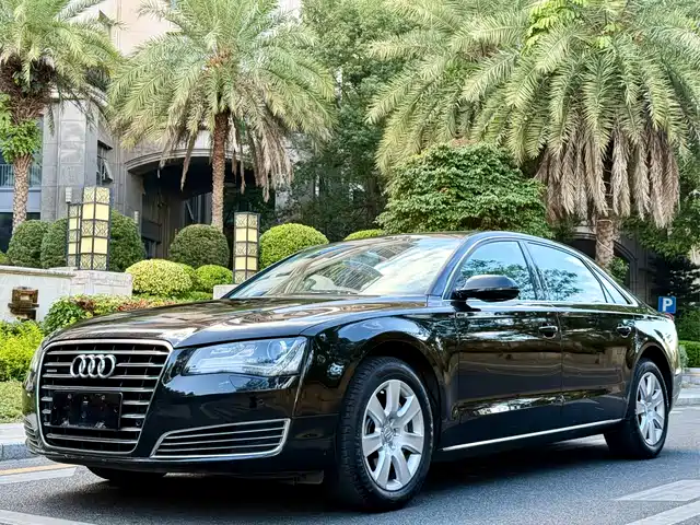 Audi Audi A8 2013
