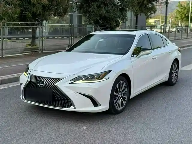 Lexus Lexus ES 2018