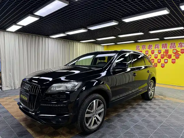 Audi Audi Q7 2012