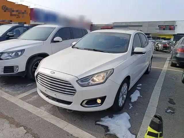 Ford Ford Escort 2016