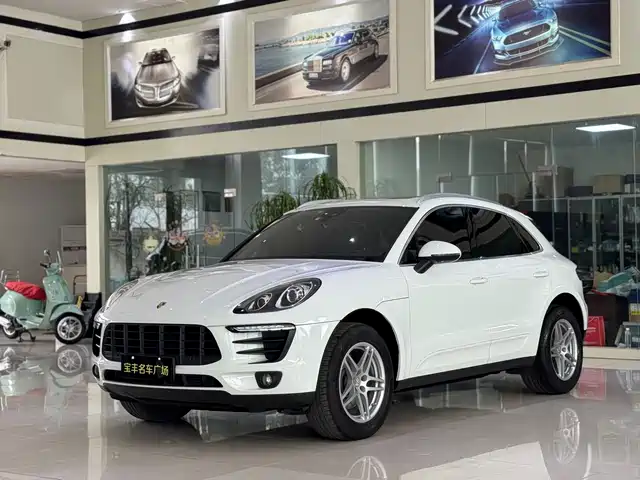 Porsche Macan 2015