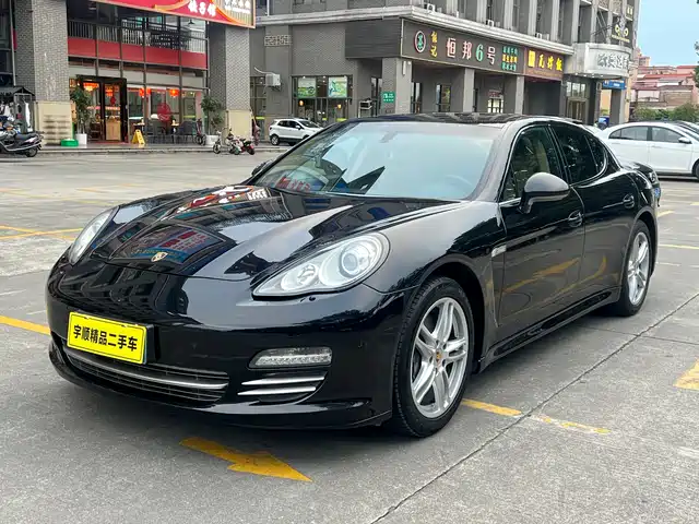 Porsche Panamera 2013