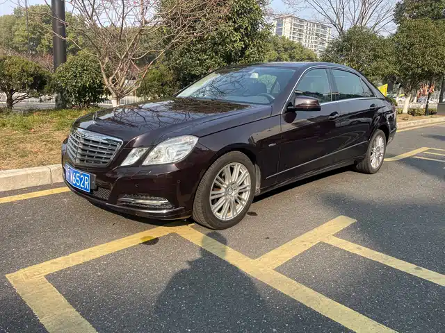 Mercedes-Benz Mercedes-Benz E-Class 2012
