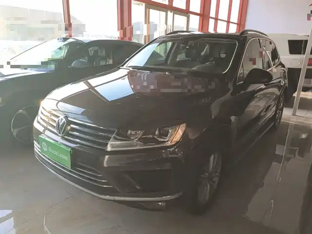 Volkswagen Touareg 2015