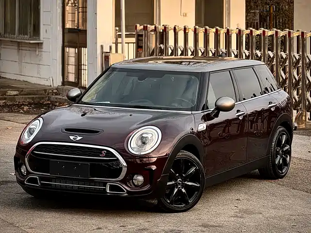 MINI MINI CLUBMAN 2016