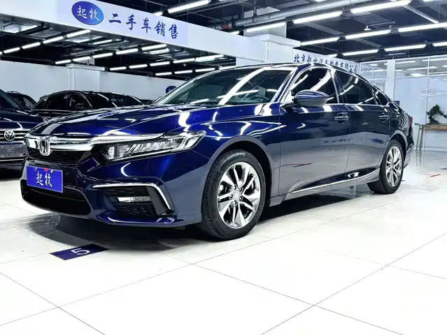 Honda Inspire 2018