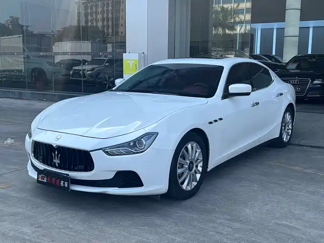 Maserati Ghibli 2013