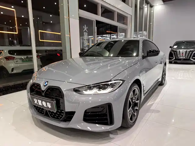 BMW BMW i4 2025