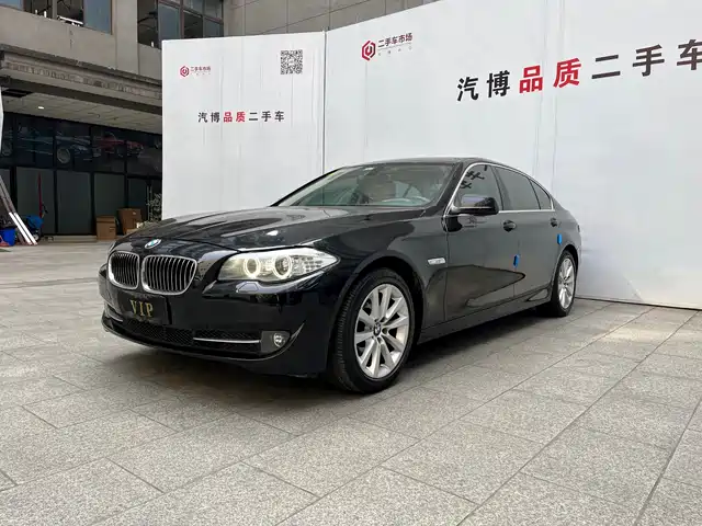 BMW BMW 5 Series 2011