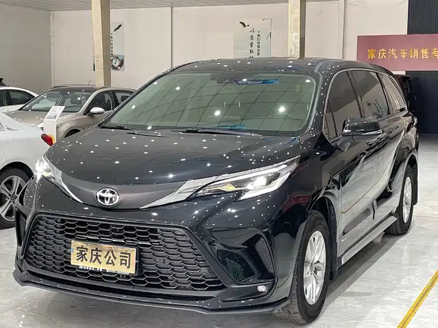 Toyota Granvia 2024