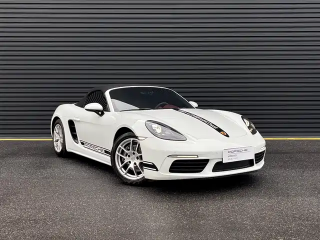 Porsche Porsche 718 2022
