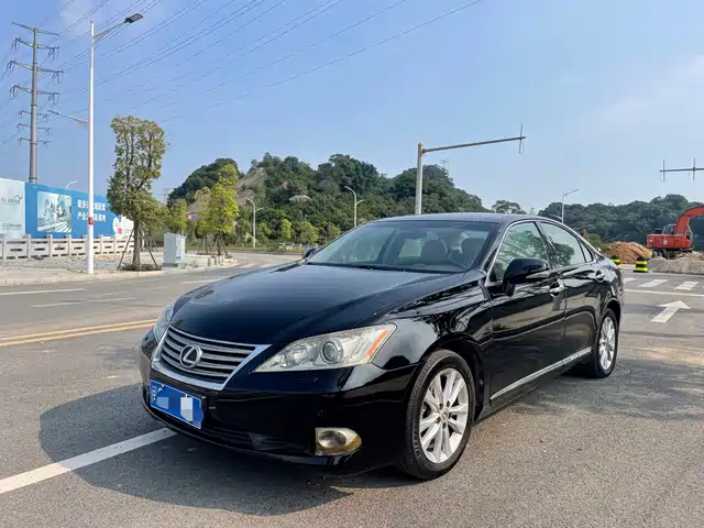 Lexus Lexus ES 2010