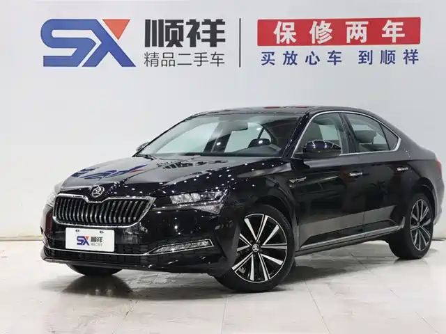 Škoda Superb 2024