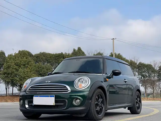 MINI MINI CLUBMAN 2010