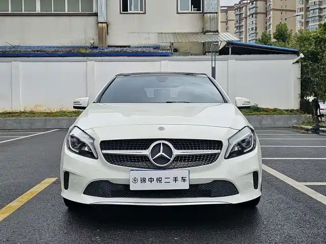 Mercedes-Benz Mercedes-Benz A-Class (Import) 2016